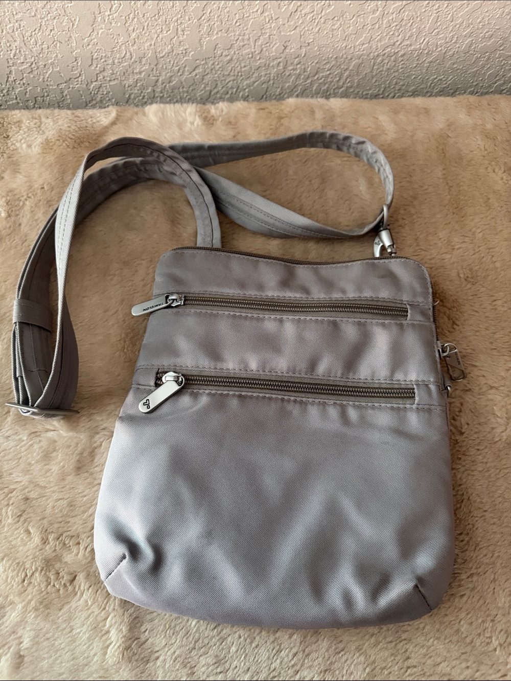 Travelon cross body bag 3739
